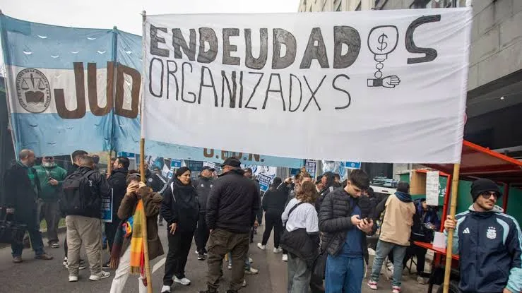 endeudados