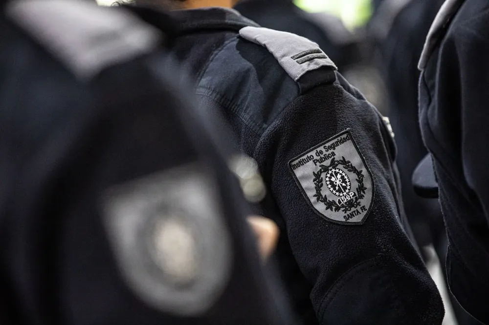 policias